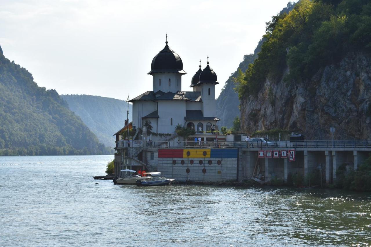 Hotel Aquastar Danube Kladovo Zewnętrze zdjęcie